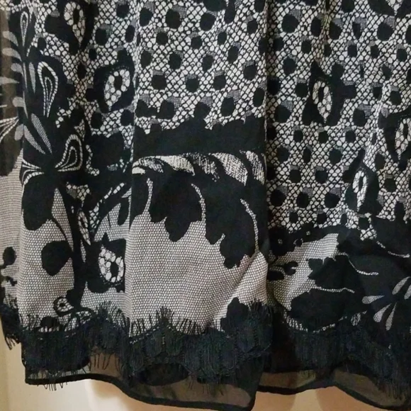 DIANE VON FURSTENBERG black toupe silk top - Picture 5 of 11
